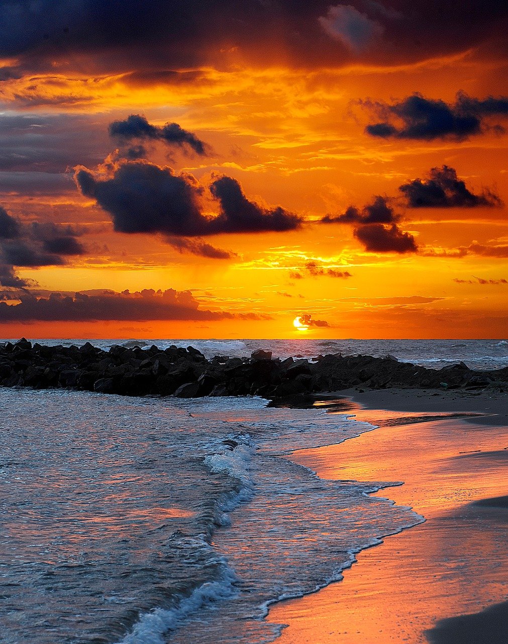 beach, sea, sunset-6352933.jpg